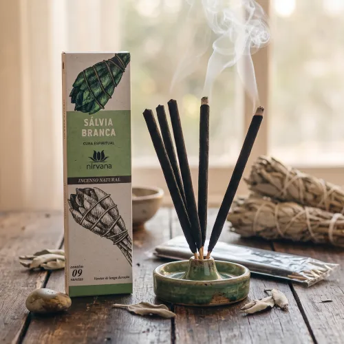 Nirvana Natural: Prírodné vonné tyčinky – Biela Šalvia (9 ks)