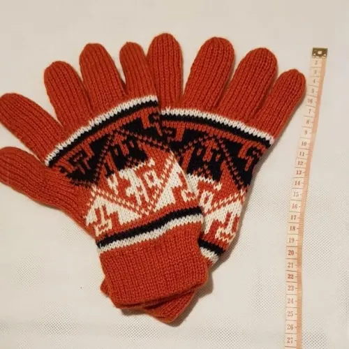 Rukavice z lamej vlny