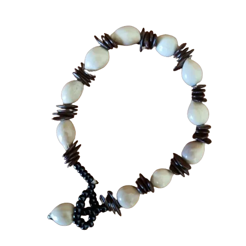 Náramok zo semienok